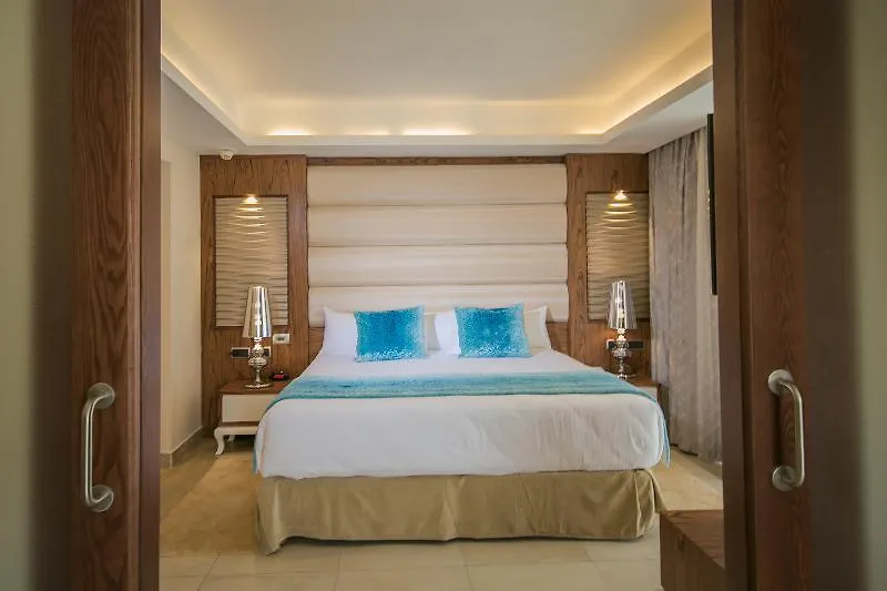 Majestic Mirage Punta Cana - Mirage Club - Adults Only بافارو فندق